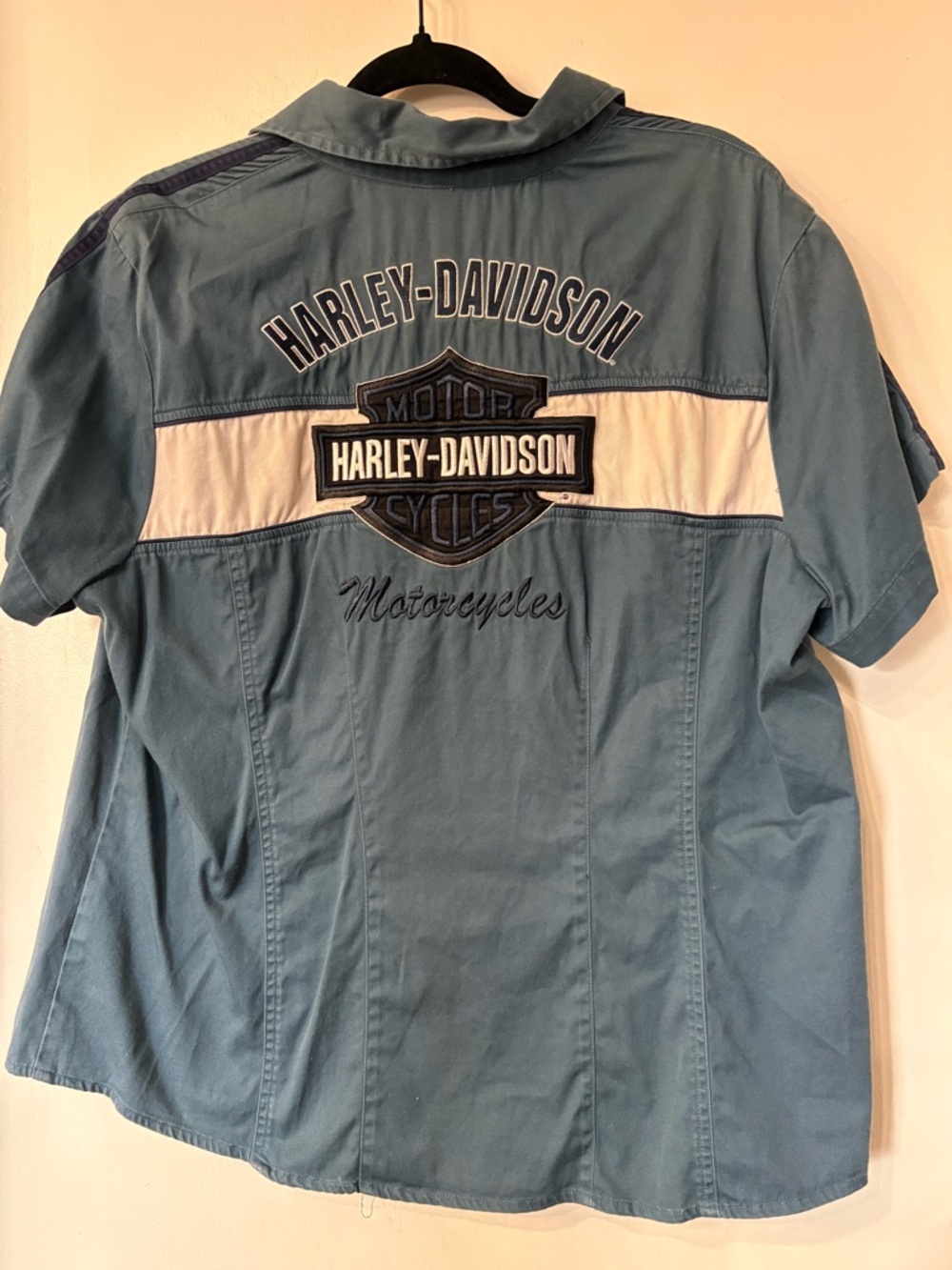 Harley-Davidson Teal and White Embroidered Logo Shirt